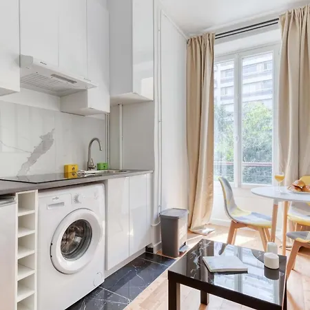 New And Quiet 1 Bdr Flat In The Heart Of 12 Apartment *