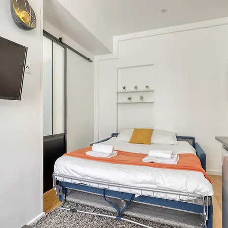 New And Quiet 1 Bdr Flat In The Heart Of 12