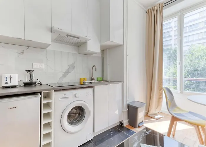 New And Quiet 1 Bdr Flat In The Heart Of 12 아파트 *