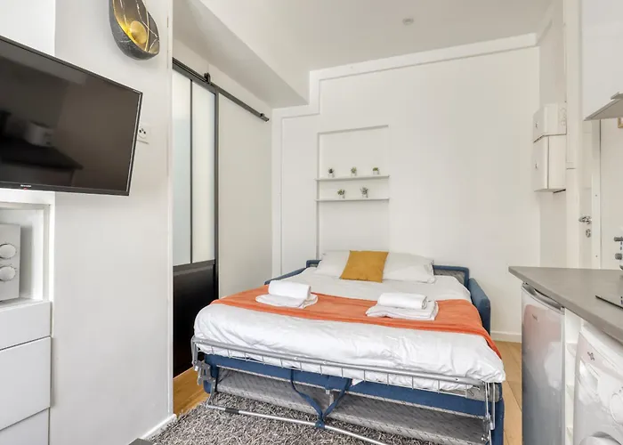 New And Quiet 1 Bdr Flat In The Heart Of 12