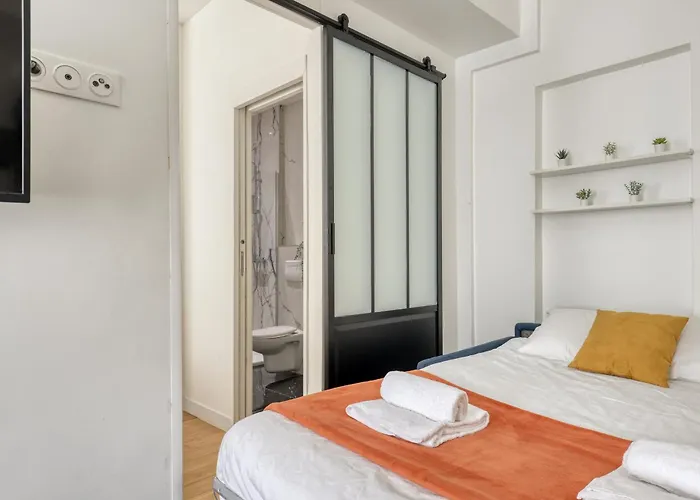 New And Quiet 1 Bdr Flat In The Heart Of 12 아파트 *